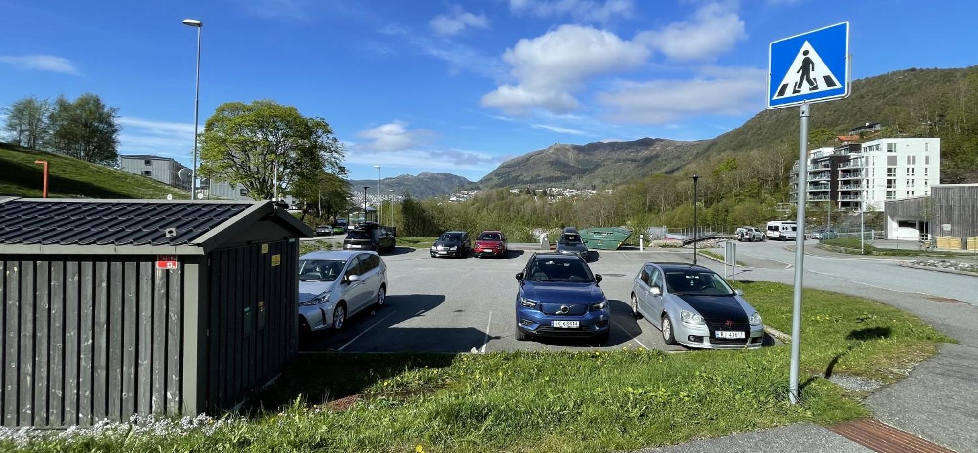 3 Sleeping Rooms For 82M2 Which Direct Traffic To Airport And City Center Bergen Exterior photo